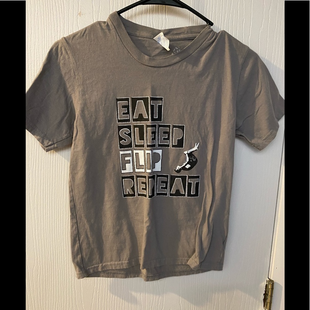 Boys S gymnastics T-shirt